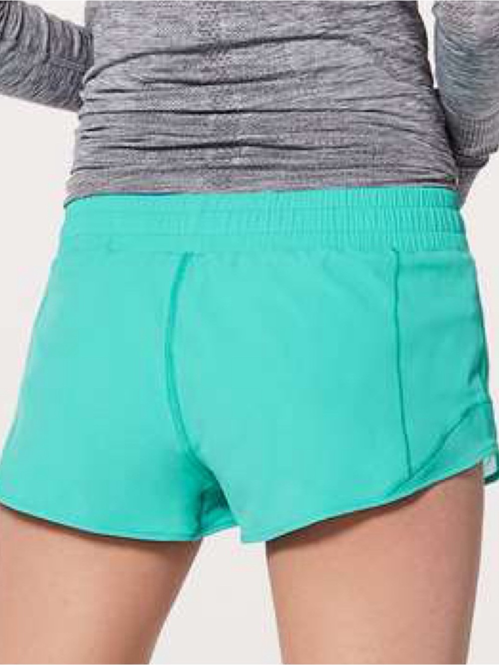 Lululemon Hotty Hot Short II Sz 2 *2.5" In Eucalyptus